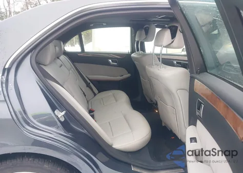 2013 Mercedes-Benz E 350 4Matic z USA, uszkodzony, nr VIN WDDHF8JB8DA767309